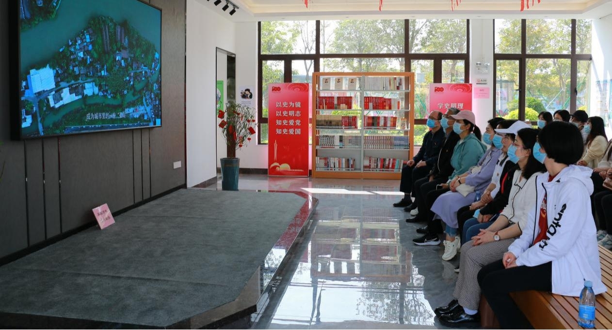尊皇国际(中国)官方网站
开展纪念“三八”妇女节活动3.jpg