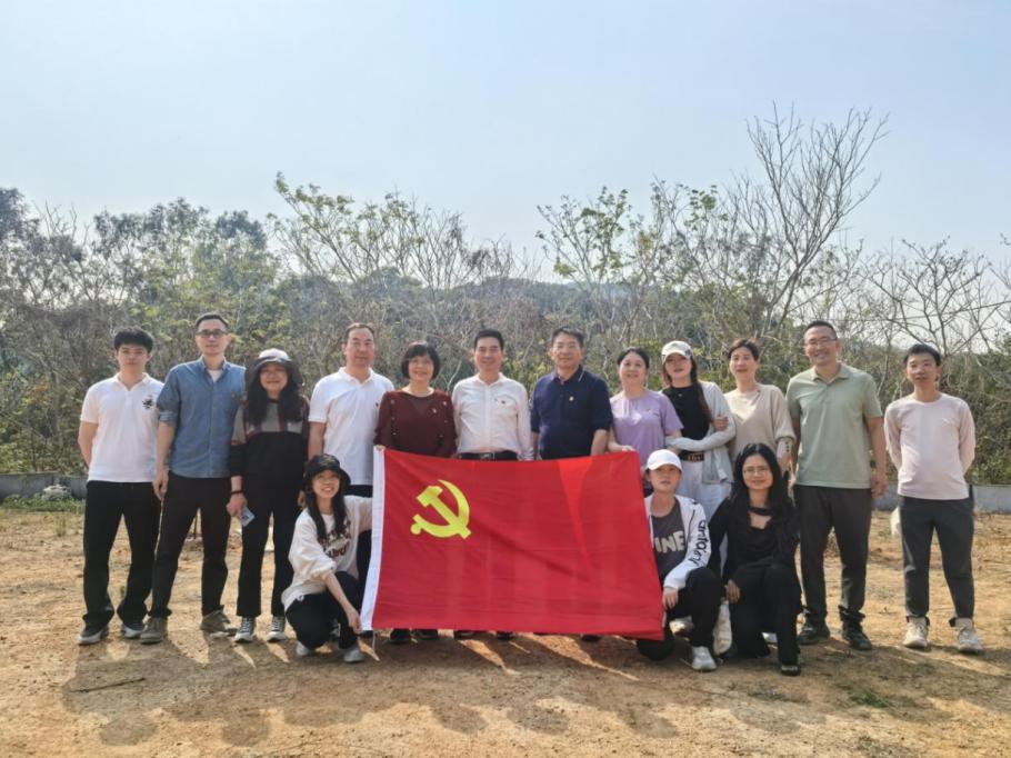“学雷锋义务植树志愿服务主题党日”共建活动.jpg